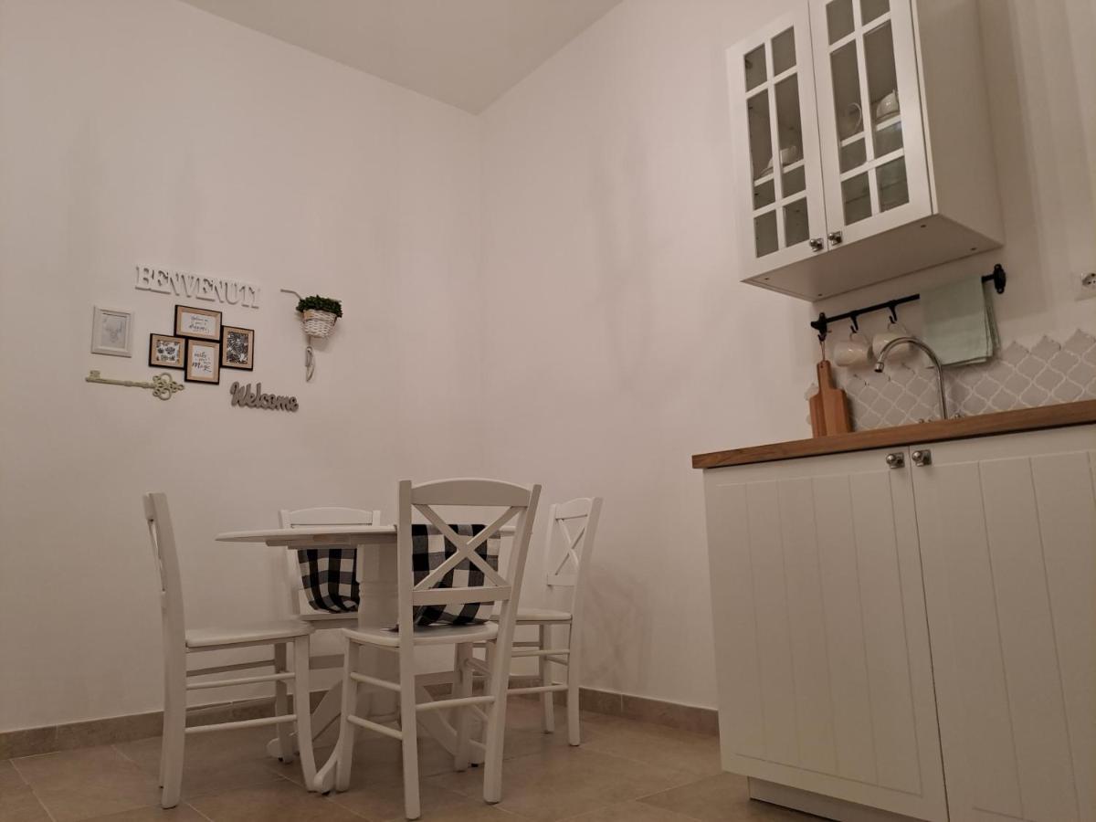 Dimora 52 Appartement Napels Buitenkant foto